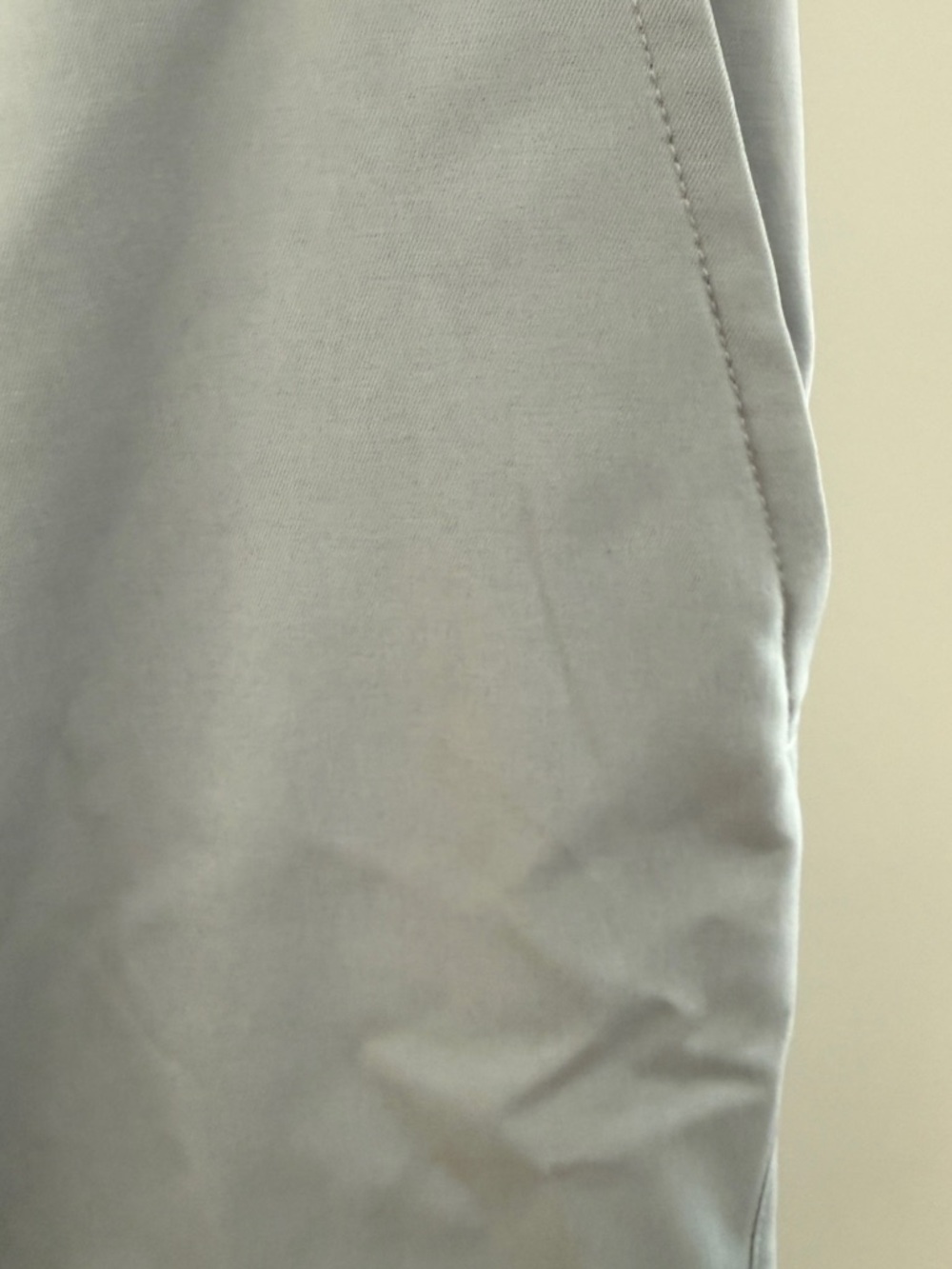 Under Armour Light Gray Cargo Shorts - Picture 2 of 6